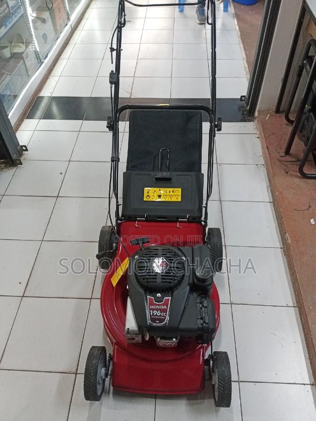Honda Lawn Mower 196cc - main view
