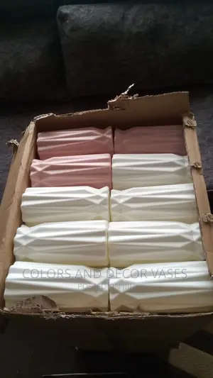 Wholesale Plastic Vases