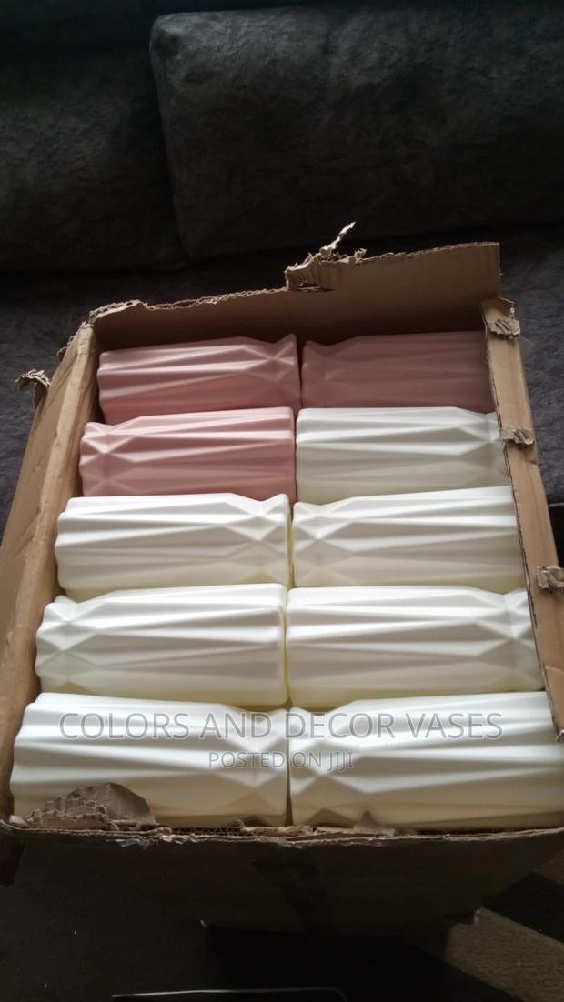 Wholesale Plastic Vases - main view