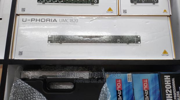 Behringer U-Phoria UMC 1820audio Interface - main view