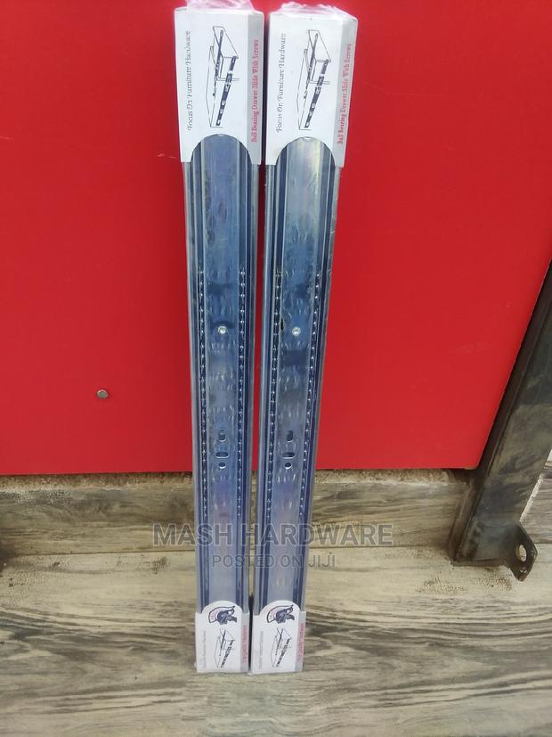20"Romany's Drawer Rails