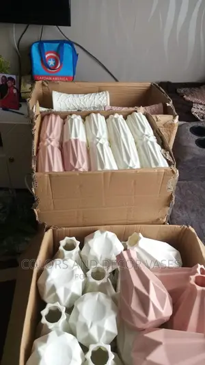 Plastic Vases Wholesale