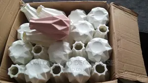 Plastic Vases Wholesale