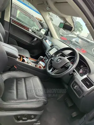 Volkswagen Touareg 2016 Black