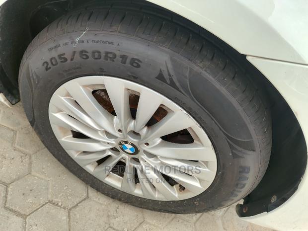 BMW 218i 2016 White - thumbnail 2