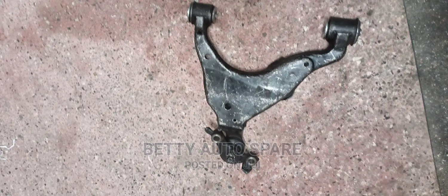 Toyota Prado 120 Lower Arm