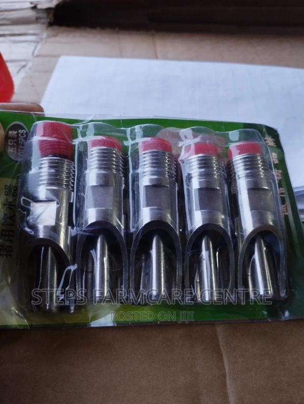 Mature Pigs Nipple Drinkers - main view