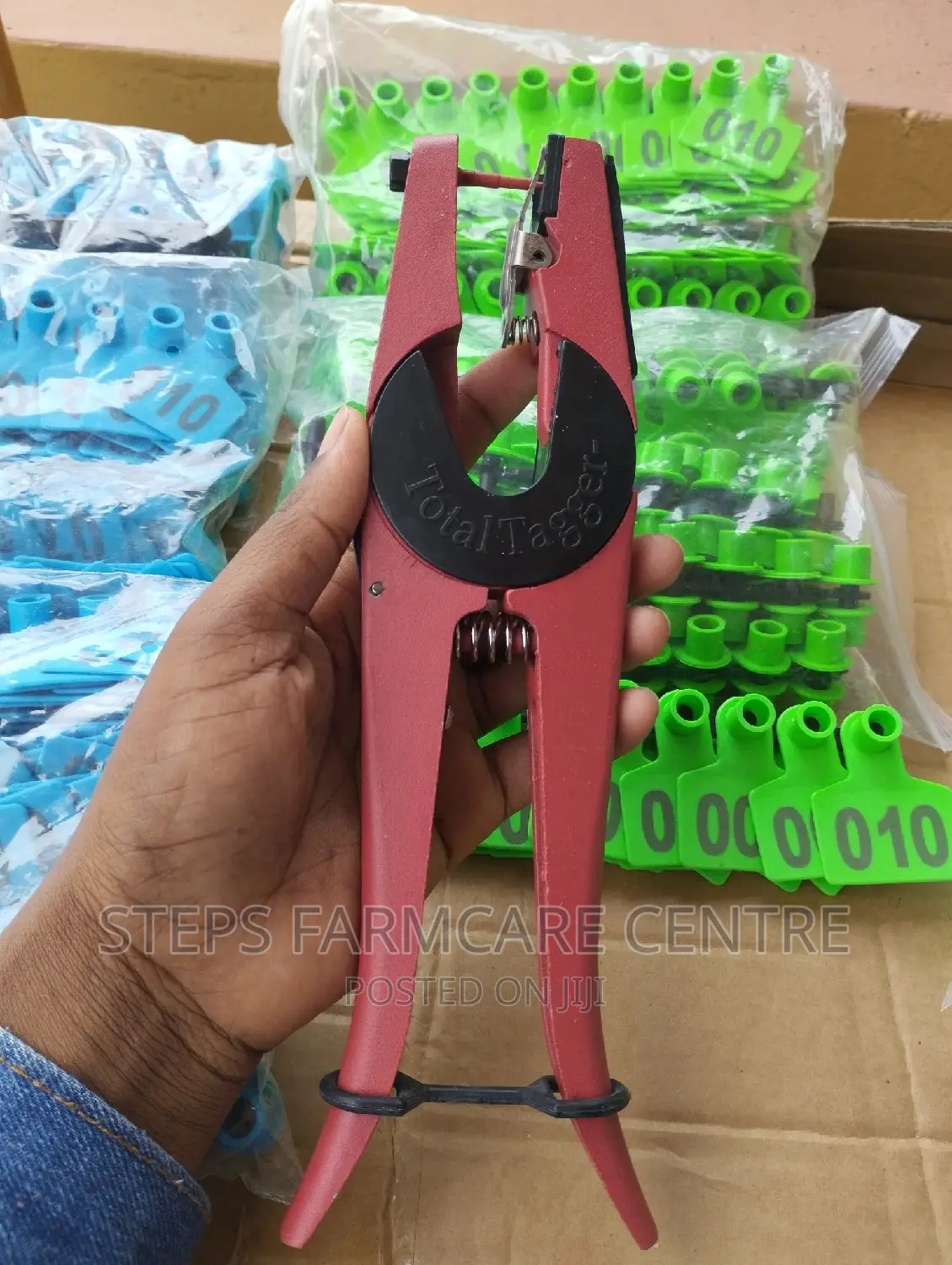 Ear Tagging Machine