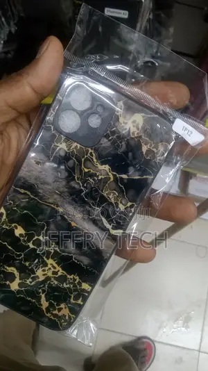 iPhone 12/12 Pro Phone Case | Classic Black Marble Case