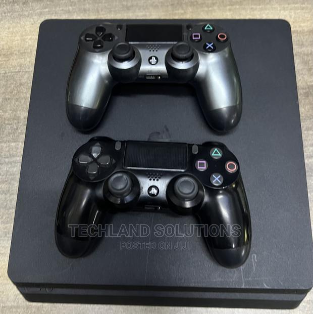 PS4 Slim(2psds - main view