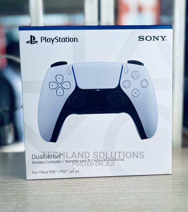 New Playstation 5 Pad - main view