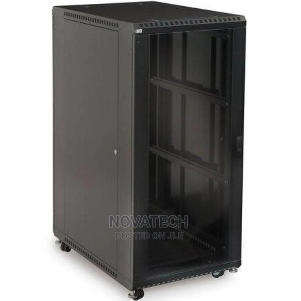 Apkr 27u 600*1000 Network Cabinet - main view