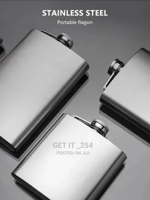 Stainless Steel Whiskey Flask With Two Tot Glasses