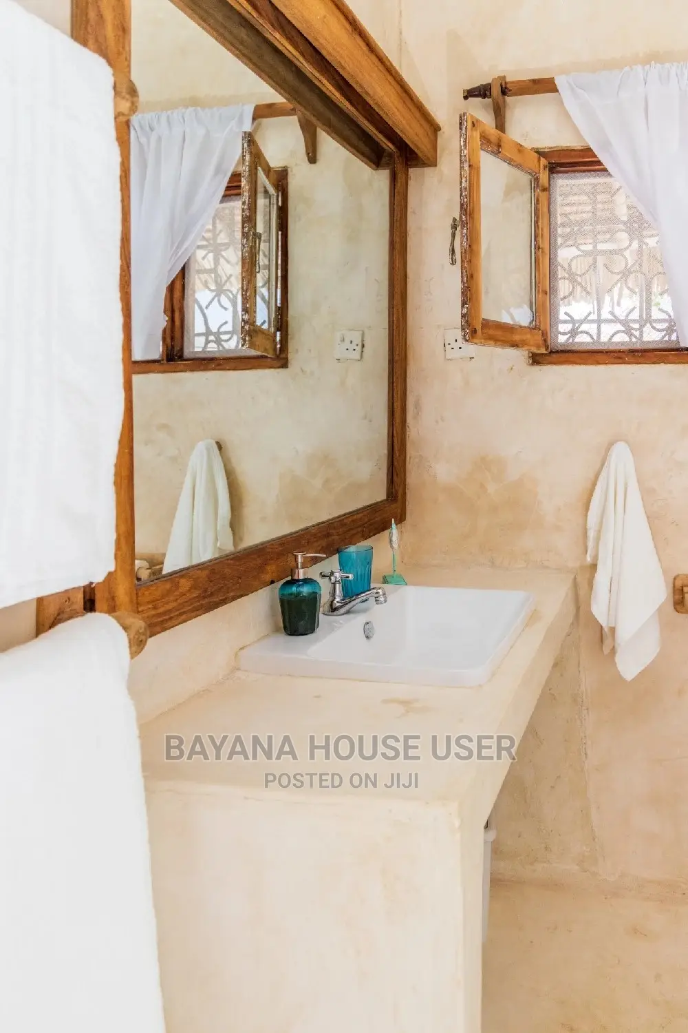Airbnb 4 Bedroom Sleeps 8+Chef/Cook Inclusive