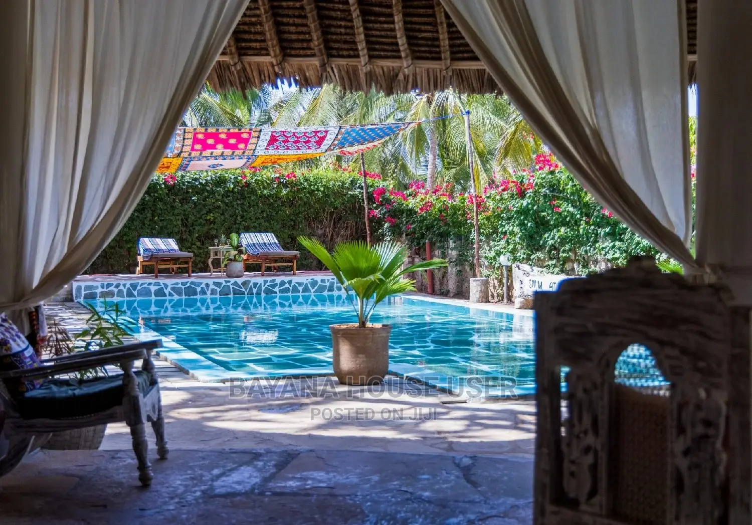 Airbnb 4 Bedroom Sleeps 8+Chef/Cook Inclusive