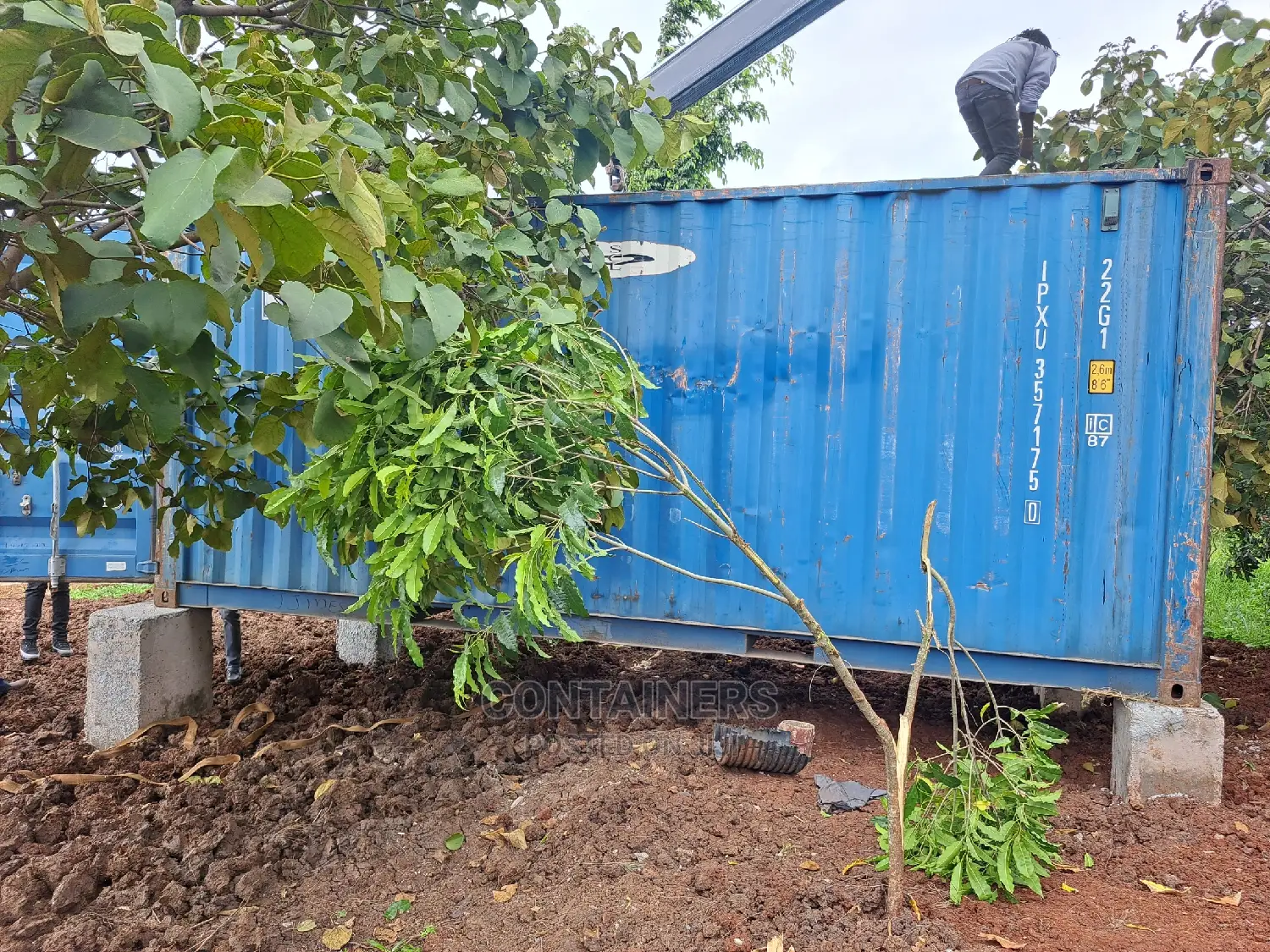 20ft Containers, 40ft Containers Available.