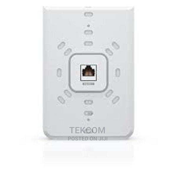 Ubiquiti Unifi Wifi 6 in-Wall Access Point - main view