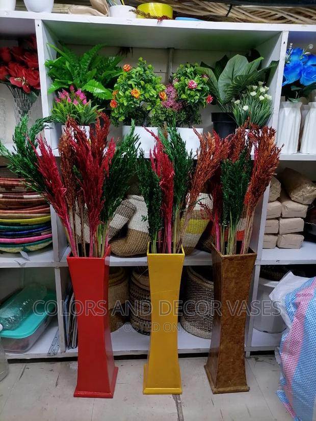 Vase and Wheat Grass - main view