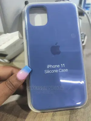 iPhone 11 Silicone Case (Blue)