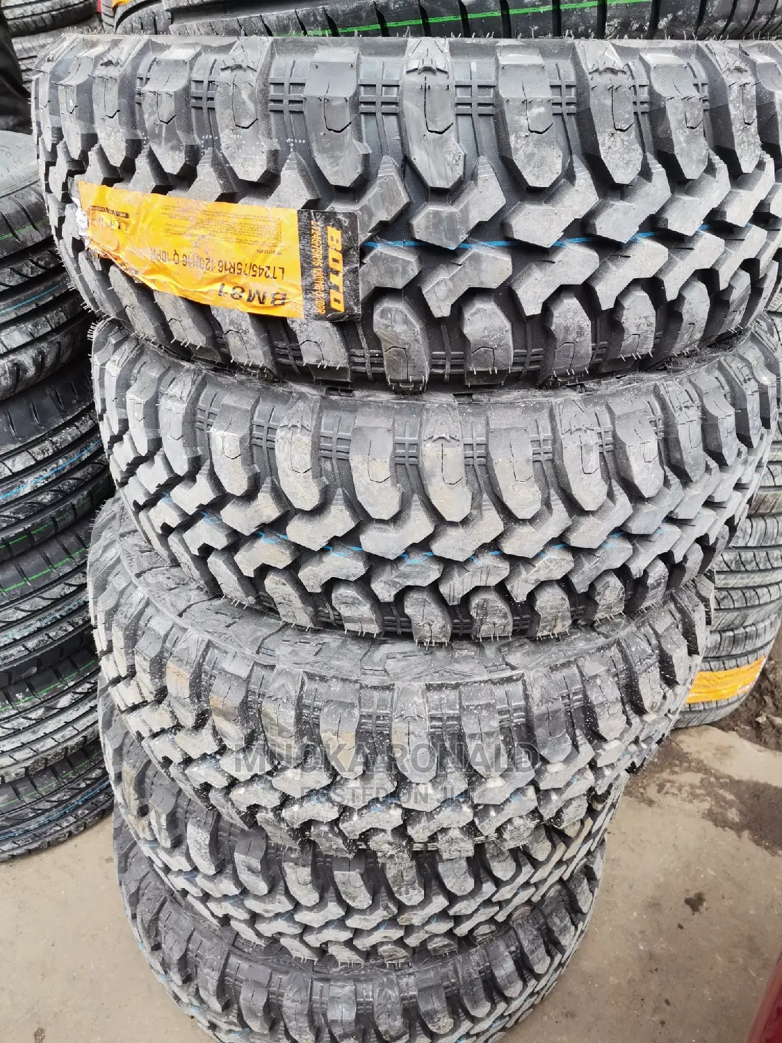245/75r16 Boto Tyre (M/T