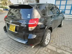 Toyota Vanguard 2011 Black