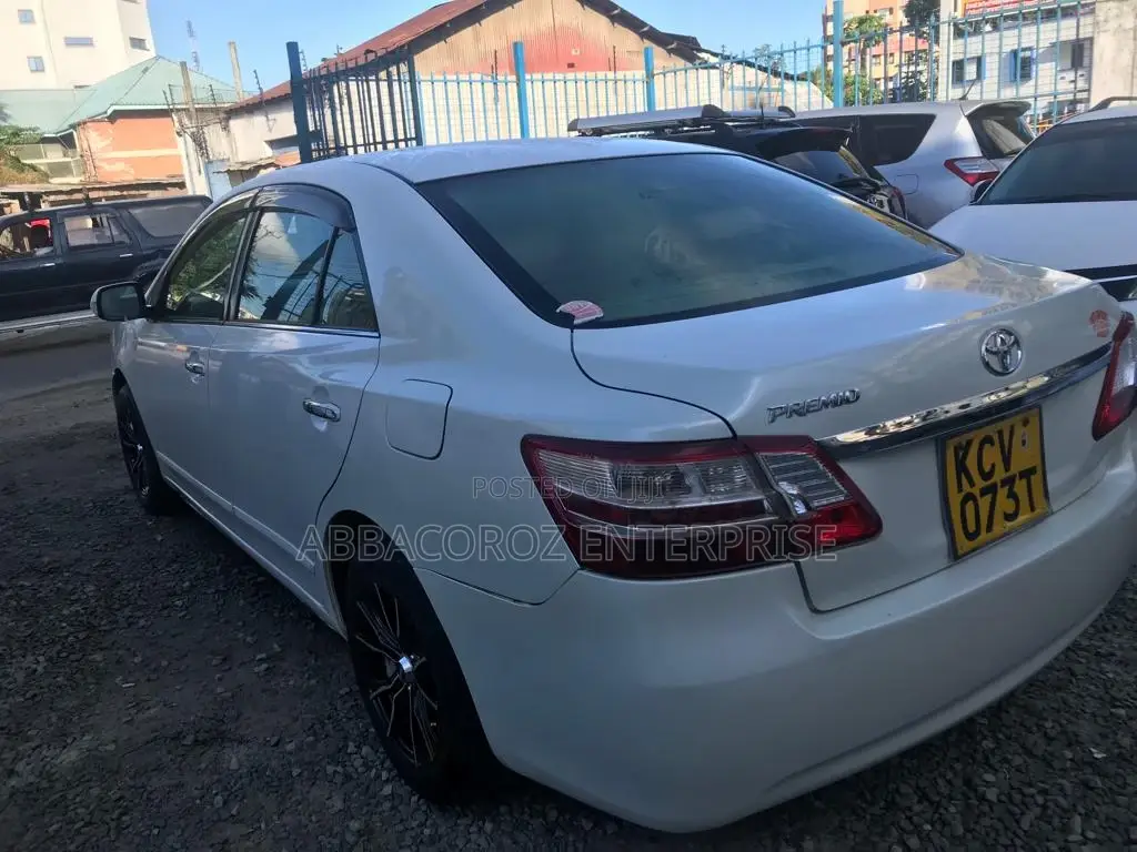 Toyota Premio 1.8 AWD 2012 White