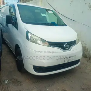 Nissan NV200 2015 White