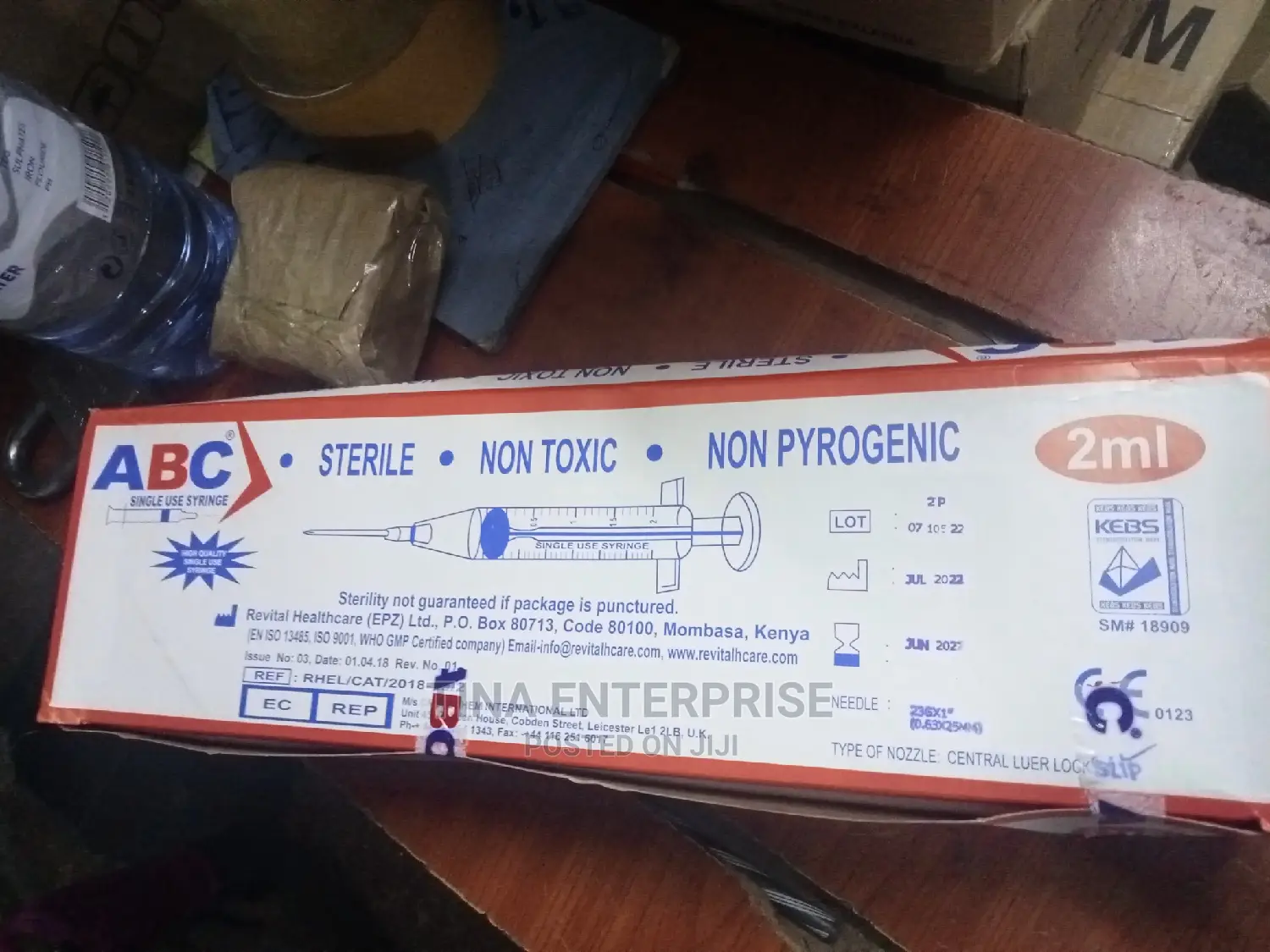 Syringes With Needles (2cc)