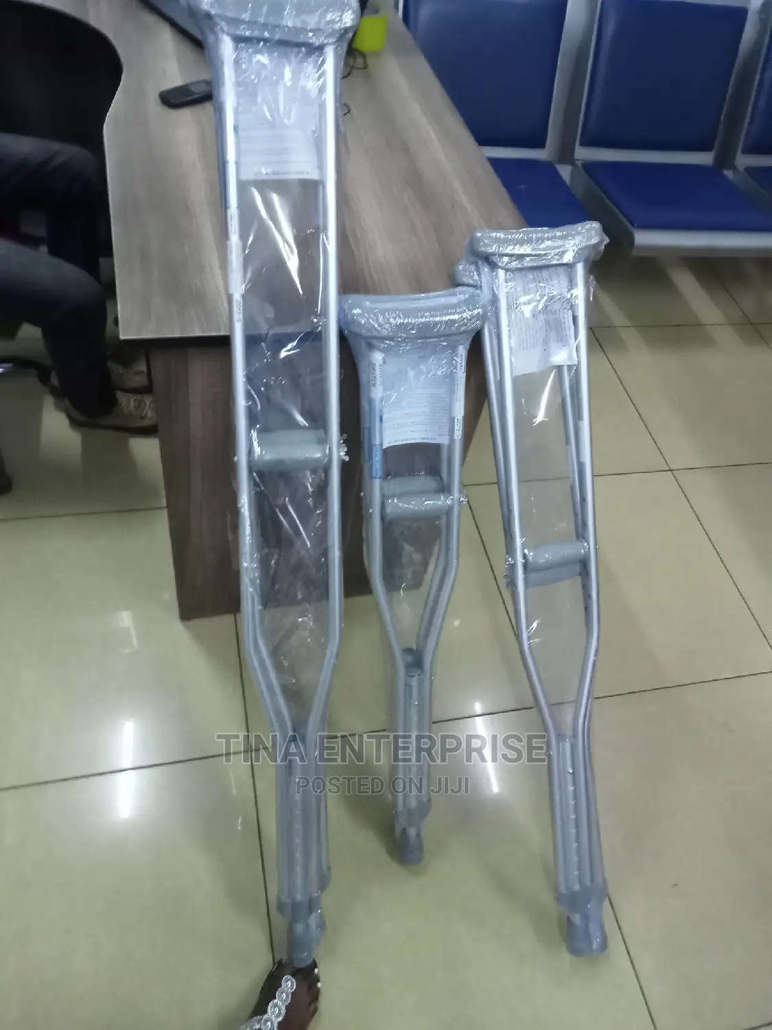 Under Arm Crutches /Axillary Cruty: