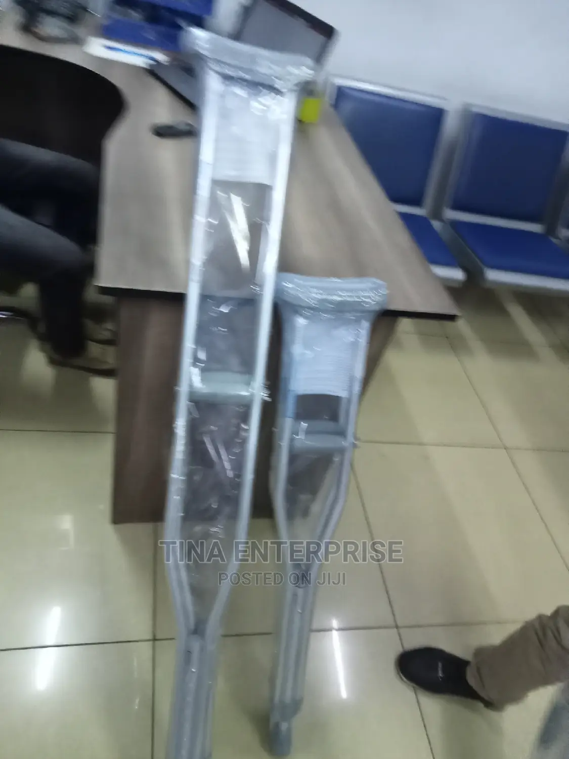 Under Arm Crutches /Axillary Cruty: