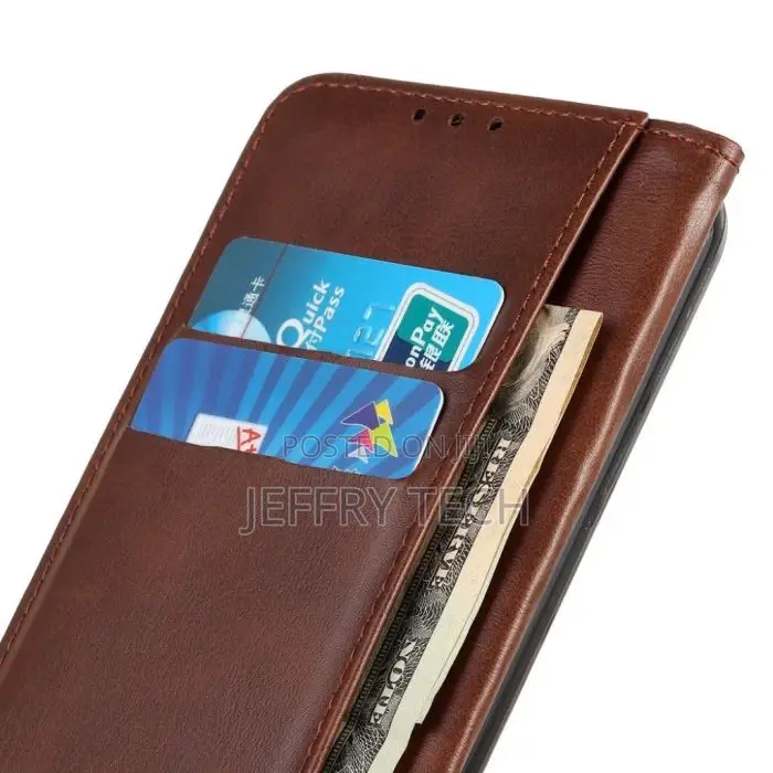 Wallet-Style Genuine Leather Flipcase for iPhone 12 / 12 Pro