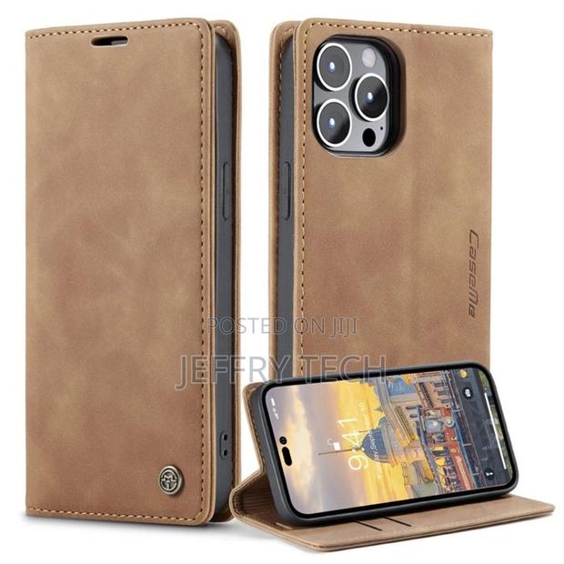 iPhone 14 Pro Max Flip Vintage Case - Brown