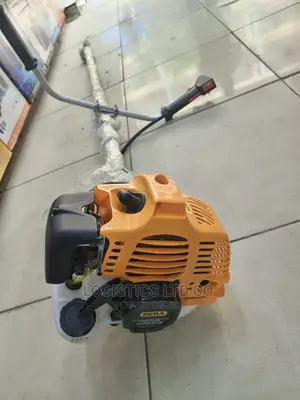 Dera Brush Cutting Machine for Agriculture and Garden Use