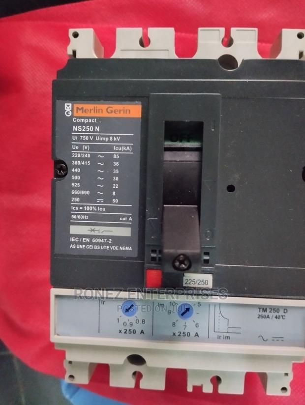 McCb 250amps Merlin Gerlin
