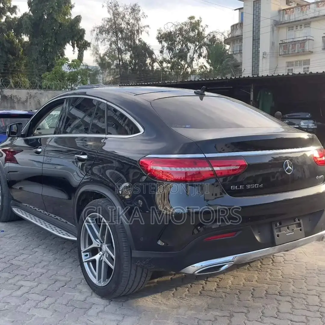 Mercedes-Benz GLE-Class 2017 Black