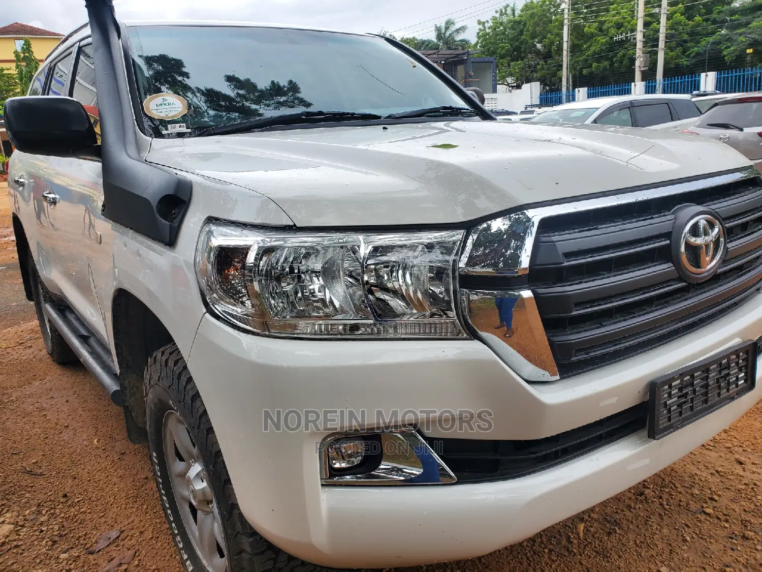 Toyota Land Cruiser Prado 2017 White
