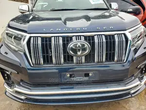 Toyota Land Cruiser Prado 2020 Blue