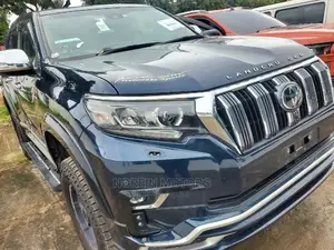 Toyota Land Cruiser Prado 2020 Blue