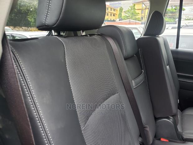 Toyota Land Cruiser Prado 2018 Blue - thumbnail 8