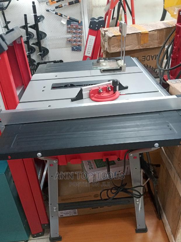 Wood Working Bench - thumbnail 2