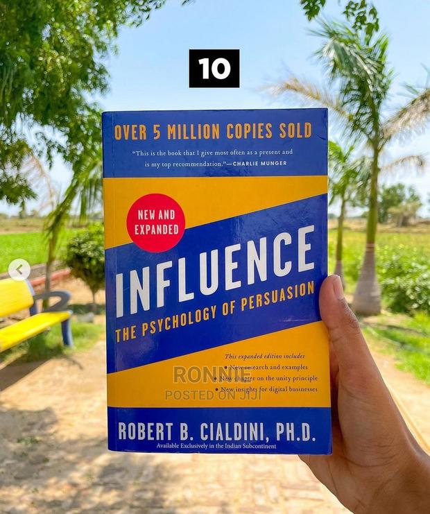 The Psychology of Persuasion Book by Robert B. Cialdini
