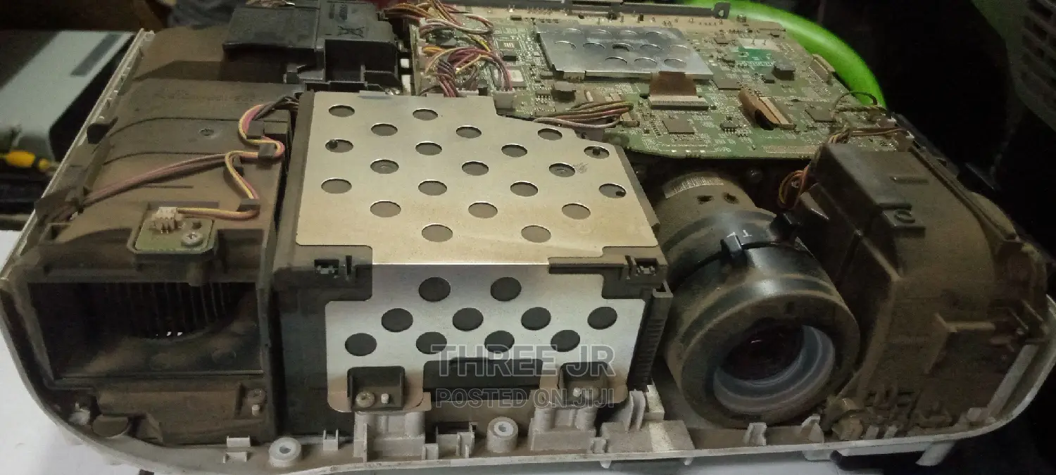 Is Your Projector in Such a Condition and Needs Servicing