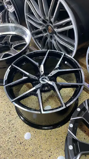 Mercedes Benz 18 Inch Rims Set AMG