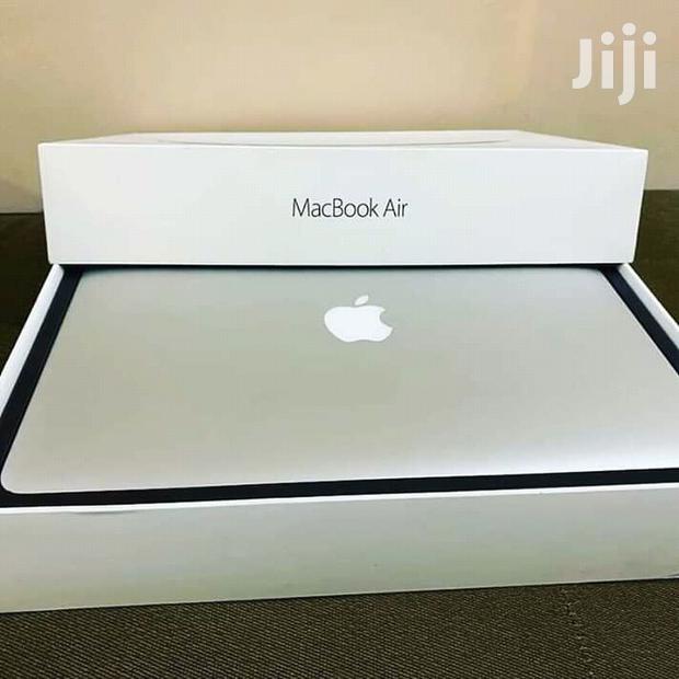 Laptop Apple MacBook Air 8GB Intel Core i5 SSD 256GB - thumbnail 4