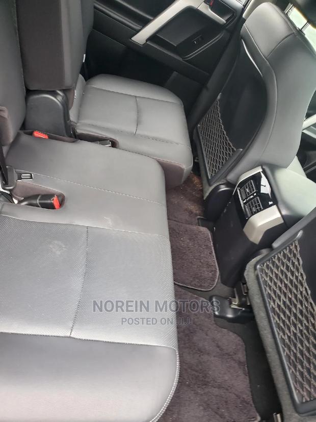 Toyota Land Cruiser Prado 2018 Blue - thumbnail 4