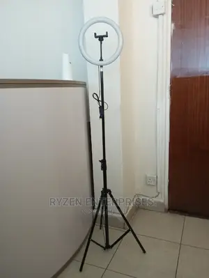 Right Light With 2.4m Stand