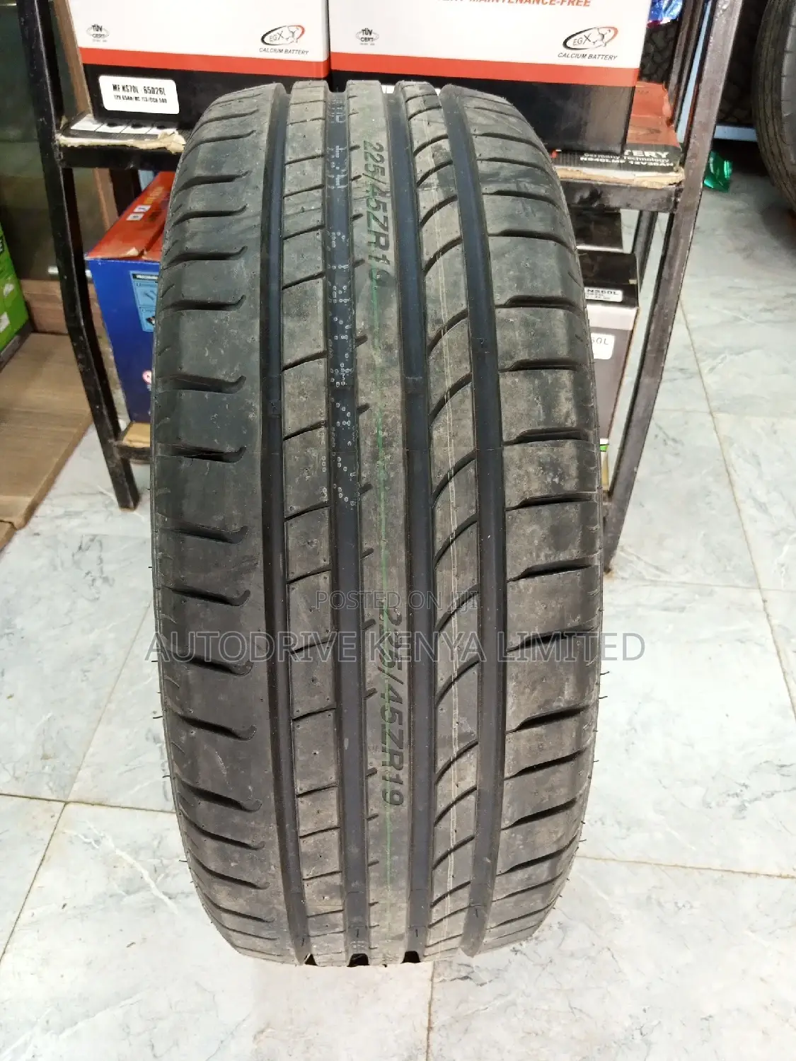225/45r19 Boto Tyre