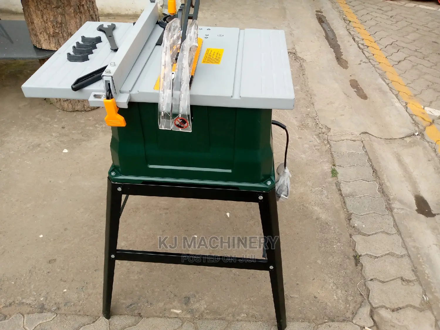Table Saw 254mm 1800W