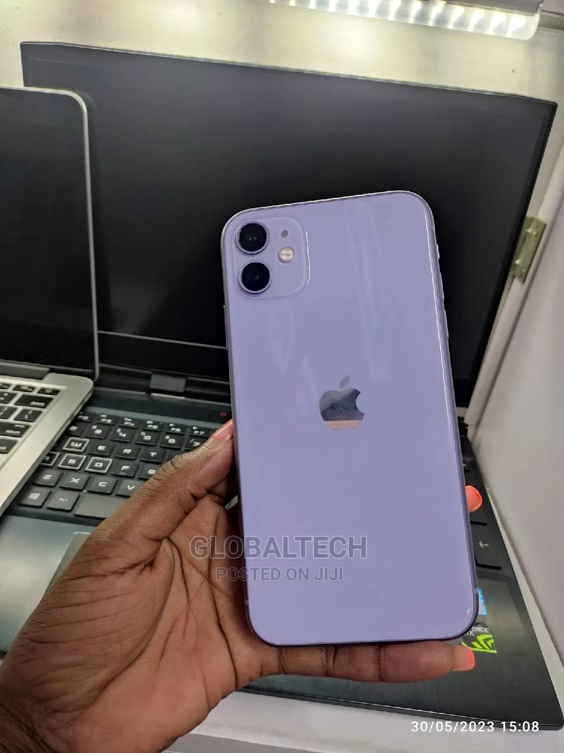 Apple iPhone 11 64 GB Purple
