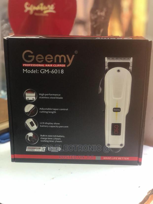 Geemy Rechargeable Shaver - main view